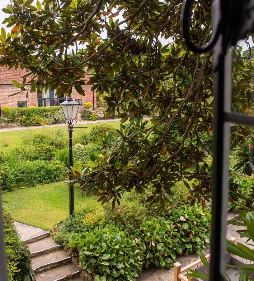 The Montagu Arms 4*