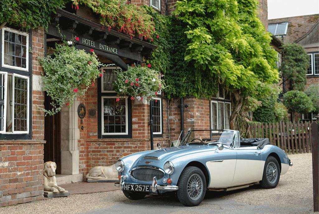 Hotel The Montagu Arms 4*