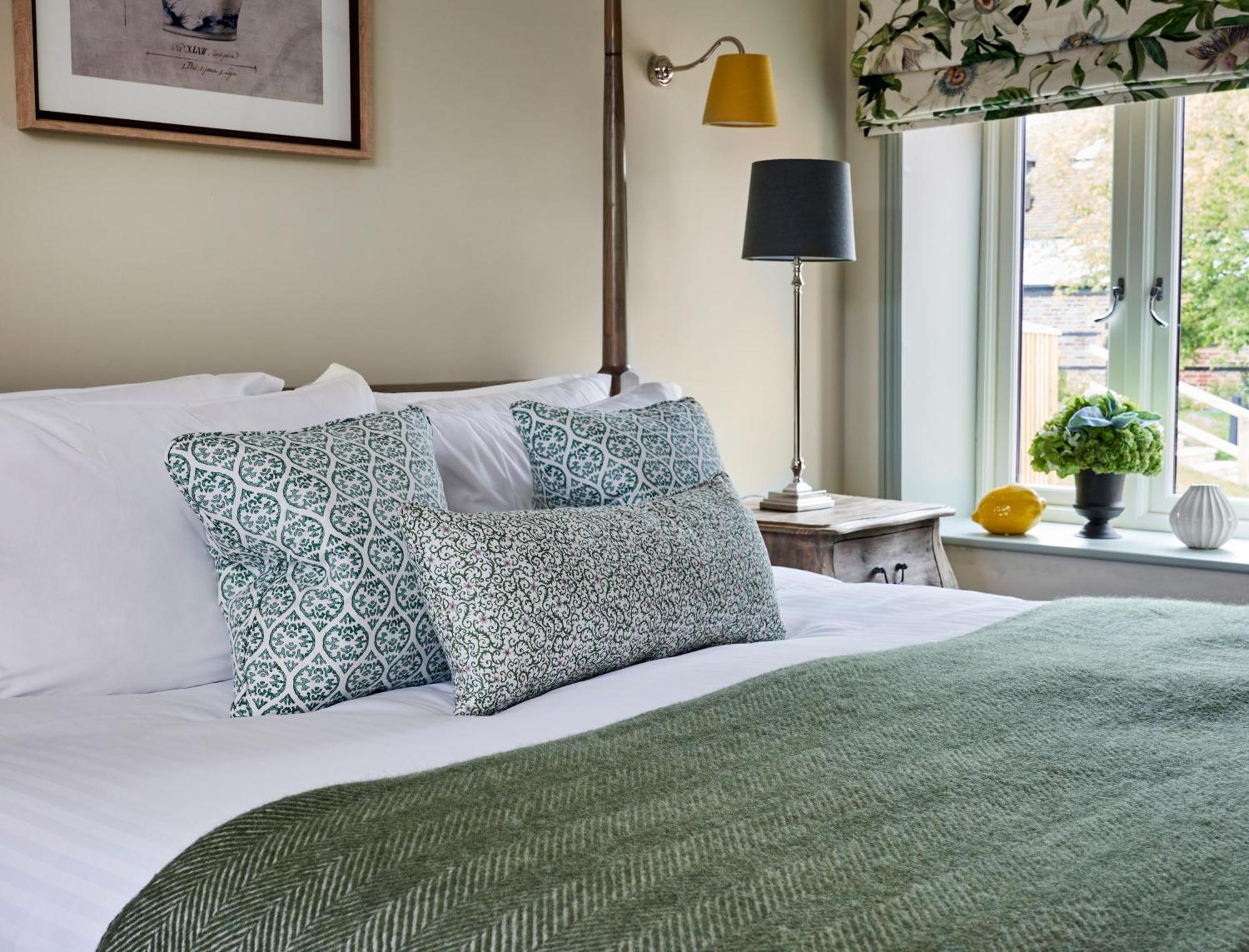 The Montagu Arms 4*