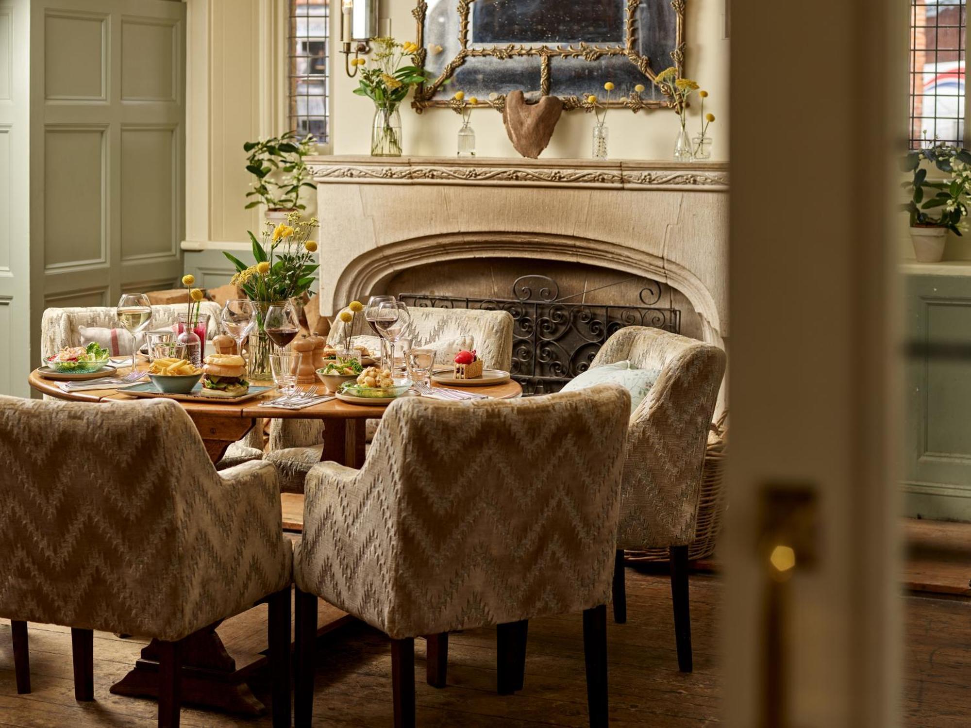 The Montagu Arms Beaulieu